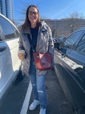 Meet your Posher, Sharon